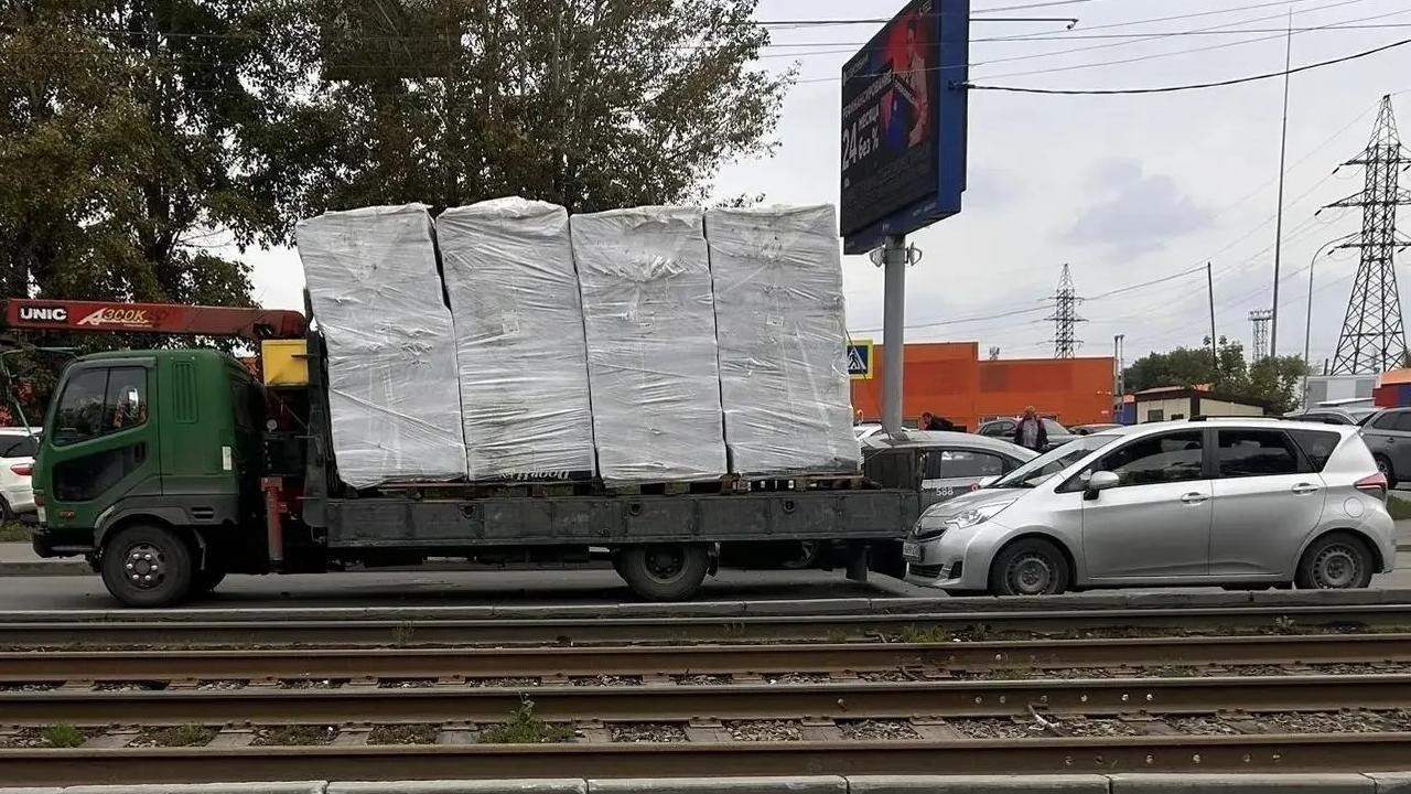 В Новосибирске 4-летняя девочка пострадала в ДТП 29 августа в Кировском...