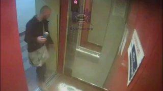 Мичурина, 2д. Двое молодых людей так увлеклась «страстными объятиями» в...