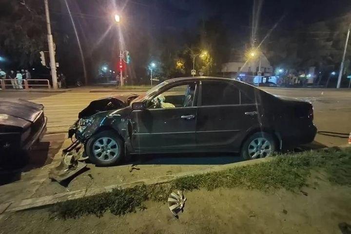 Жесткое ДТП в Абакане: «семерка» превратилась в металлолом, водитель погиб на месте