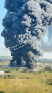 ❗️В Киеве горит склад 