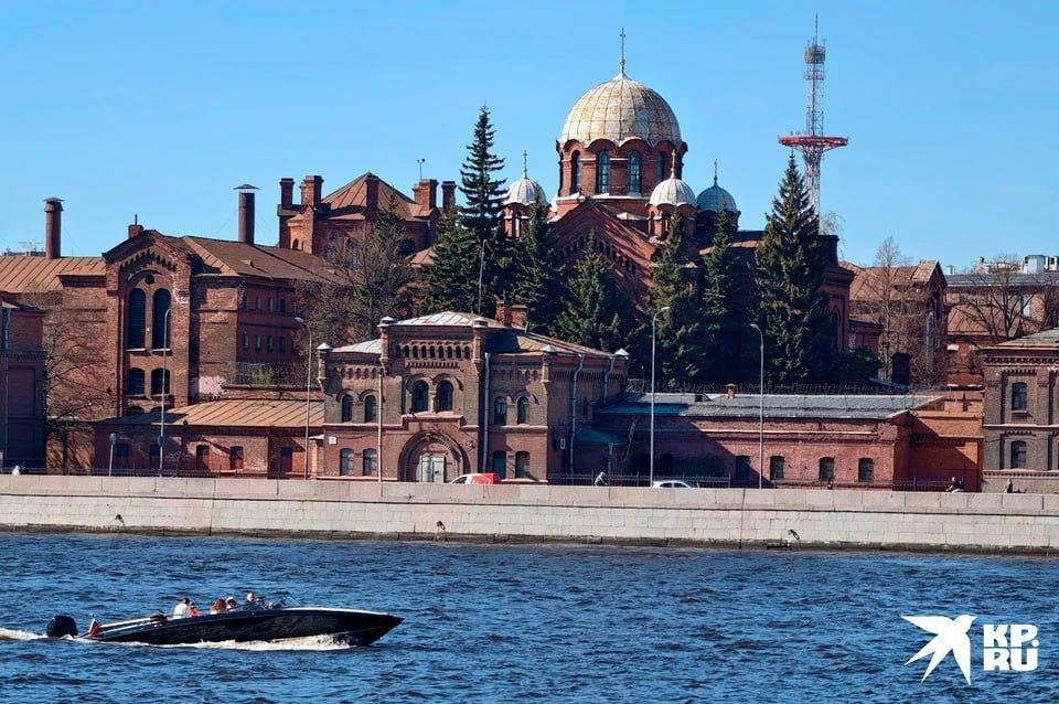 «Кресты» отложили закрытие: тюрьма с видом на SPA еще подождет