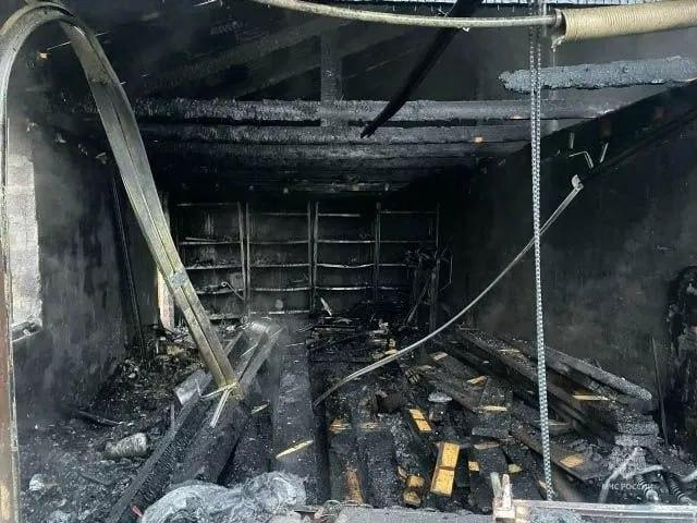 Два гаража сгорели в Ачинском округе Накануне около 5 часов утра в посёлке...