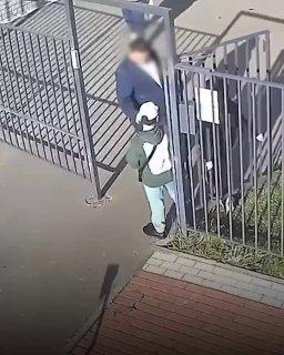 В Тюмени мужчина нападал на детей