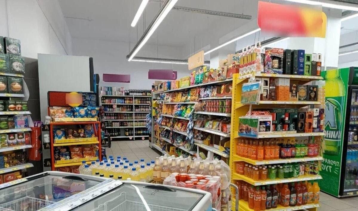 В Брянске рецидивист украл из магазина кофе, колбасу и сыр