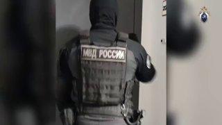 Силовики пришли к петербурженке по следам комментария двухлетней давности. Ей предъявлено обвинение в публичном оправдании терроризма.