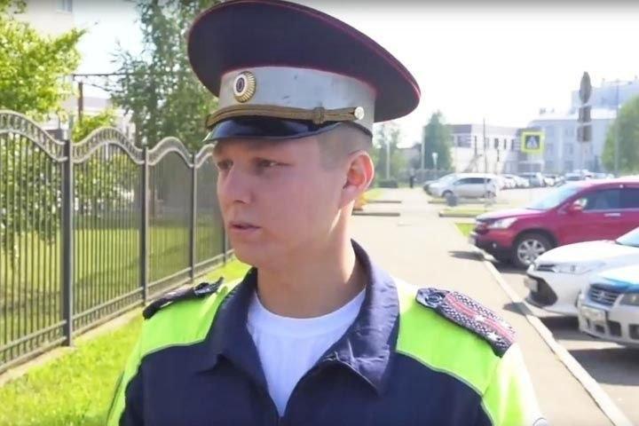 Инспектор ДПС принял роды у женщины прямо в автомобиле