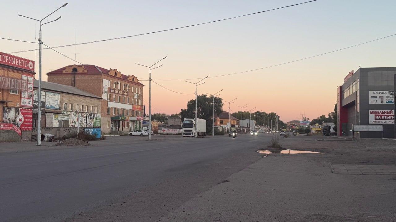 Завершено строительство линии освещения на улице Итыгина: о включении в...