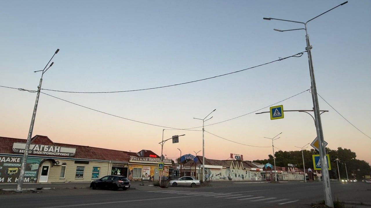 Завершено строительство линии освещения на улице Итыгина: о включении в...
