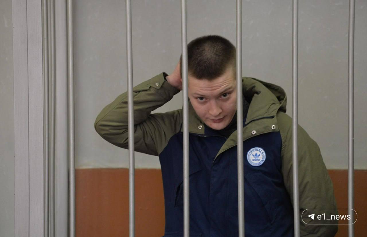 Автохаму Игорю Новоселову, известному по мему «Ты кому сигналишь, дядя?», грозит до трёх лет лишения свободы