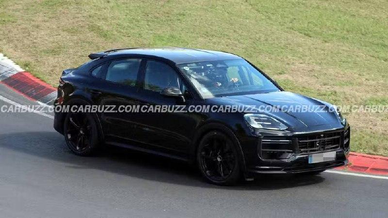 Porsche готовит самый спортивный Cayenne — на тестах заметили новую версию Turbo GT с пакетом Weissach.