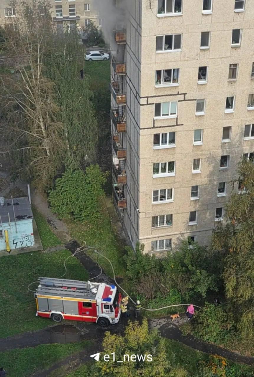 Во время пожара на Бакинских Комиссаров, 60 погиб житель дома