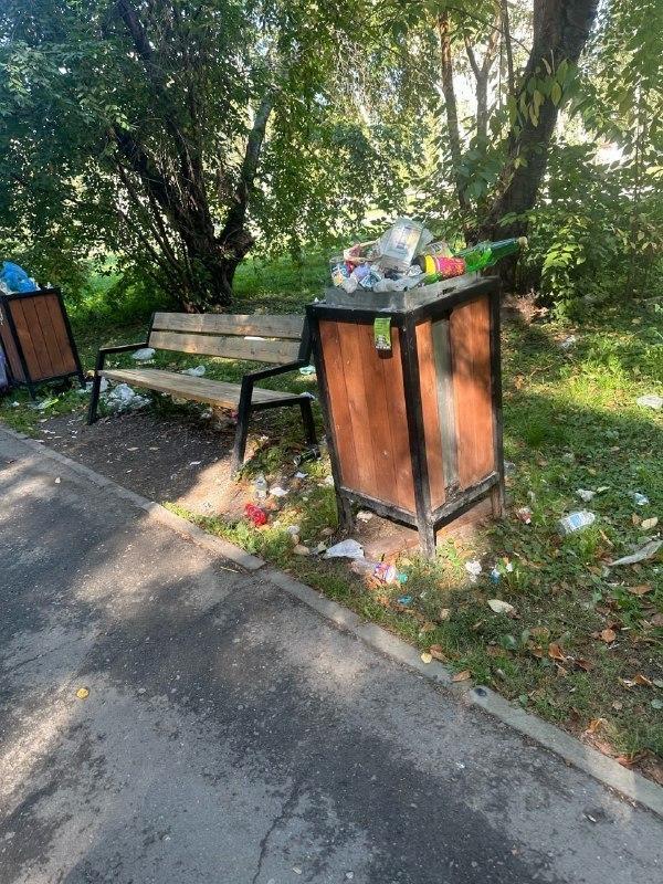 Новые урны в Кировском районе оказались под угрозой В Кировском районе...