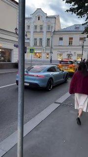 Квадроберы на Porsche всё-таки существуют... Источник: 🤔 авто