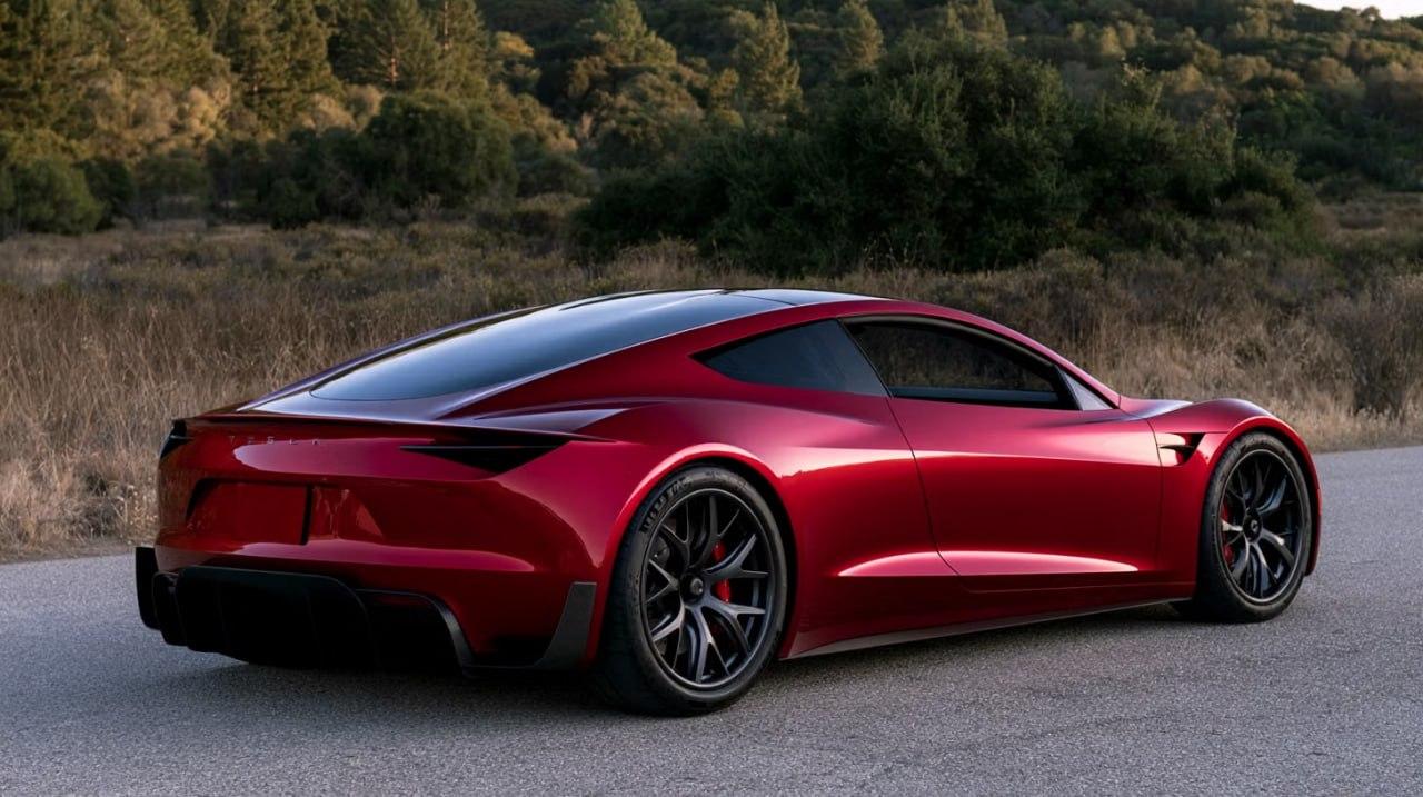Tesla снова обещает показать Roadster — тот самый спорткар, который фанаты ждут ещё с 2017 года.