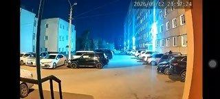 Ночной поджигатель устроил дымовую завесу у подъезда девятиэтажки Шалости...