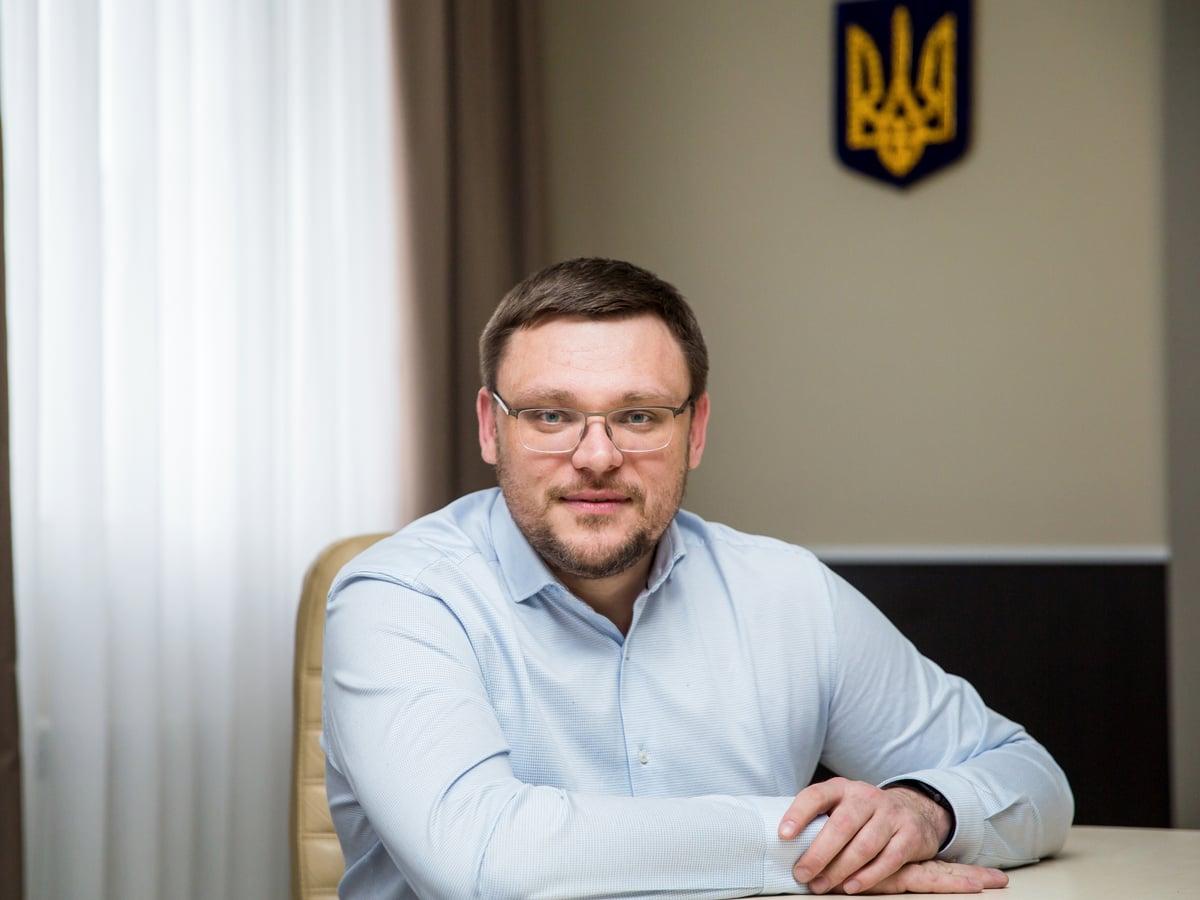 Подавший в отставку генпрокурор Украины вручил «пидозру» директору антикоррупционного органа НАБУ, который ранее вручил «пидозру» его коллегам — по делу о крышевании колл-центров