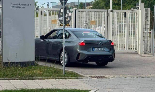 Новая BMW M350 засветилась в сети