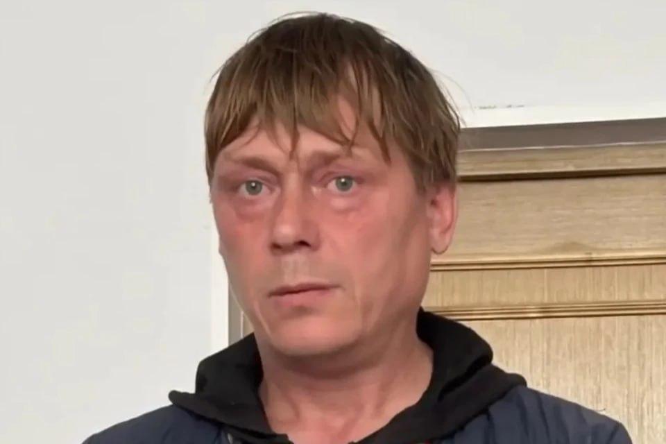 Петербуржец заманивал детей в подъезд подарками — СКР подозревает его в серии сексуальных преступлений