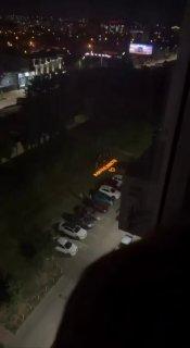 Москвич устроил концерт под окнами любимой, чтобы добиться прощения.