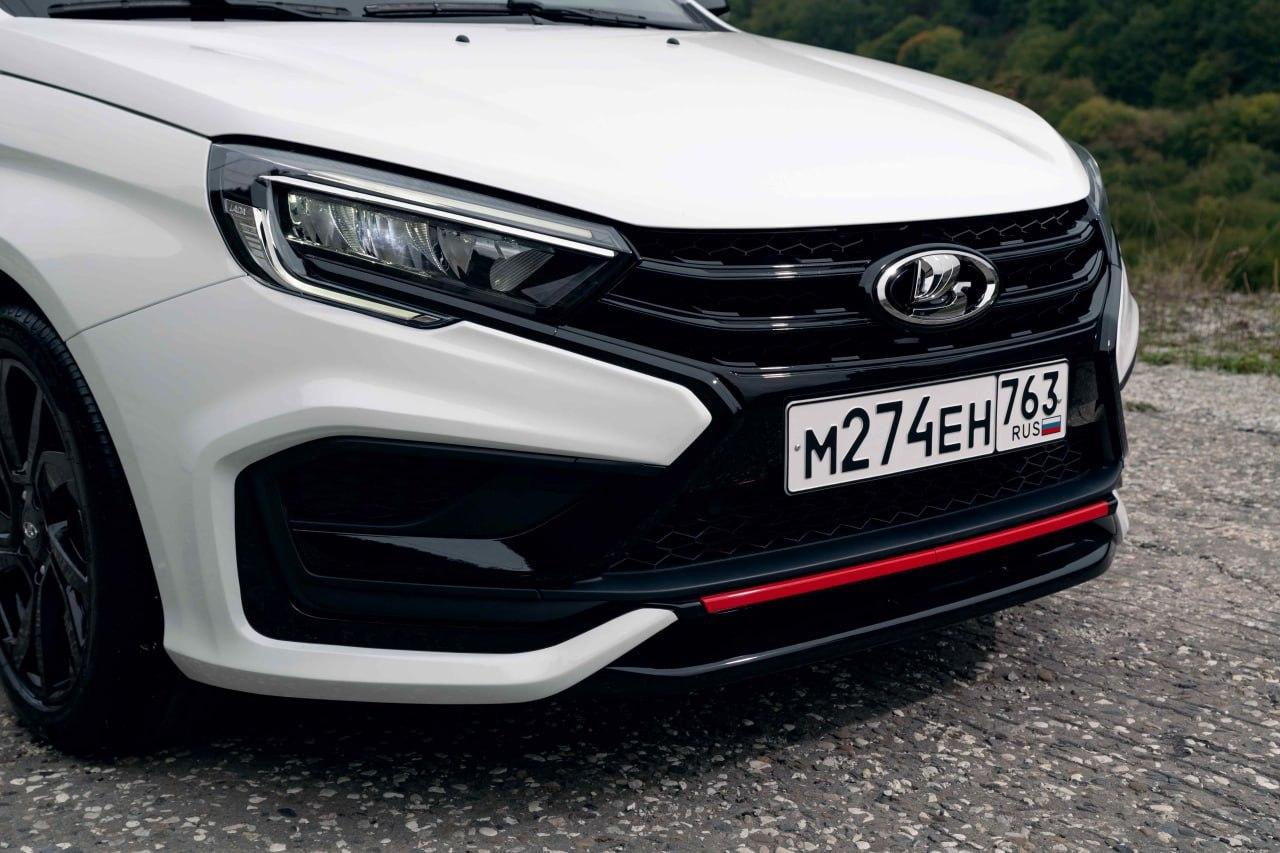Lada оказалась на третьем месте в рейтинге самых дорогих автобрендов в России