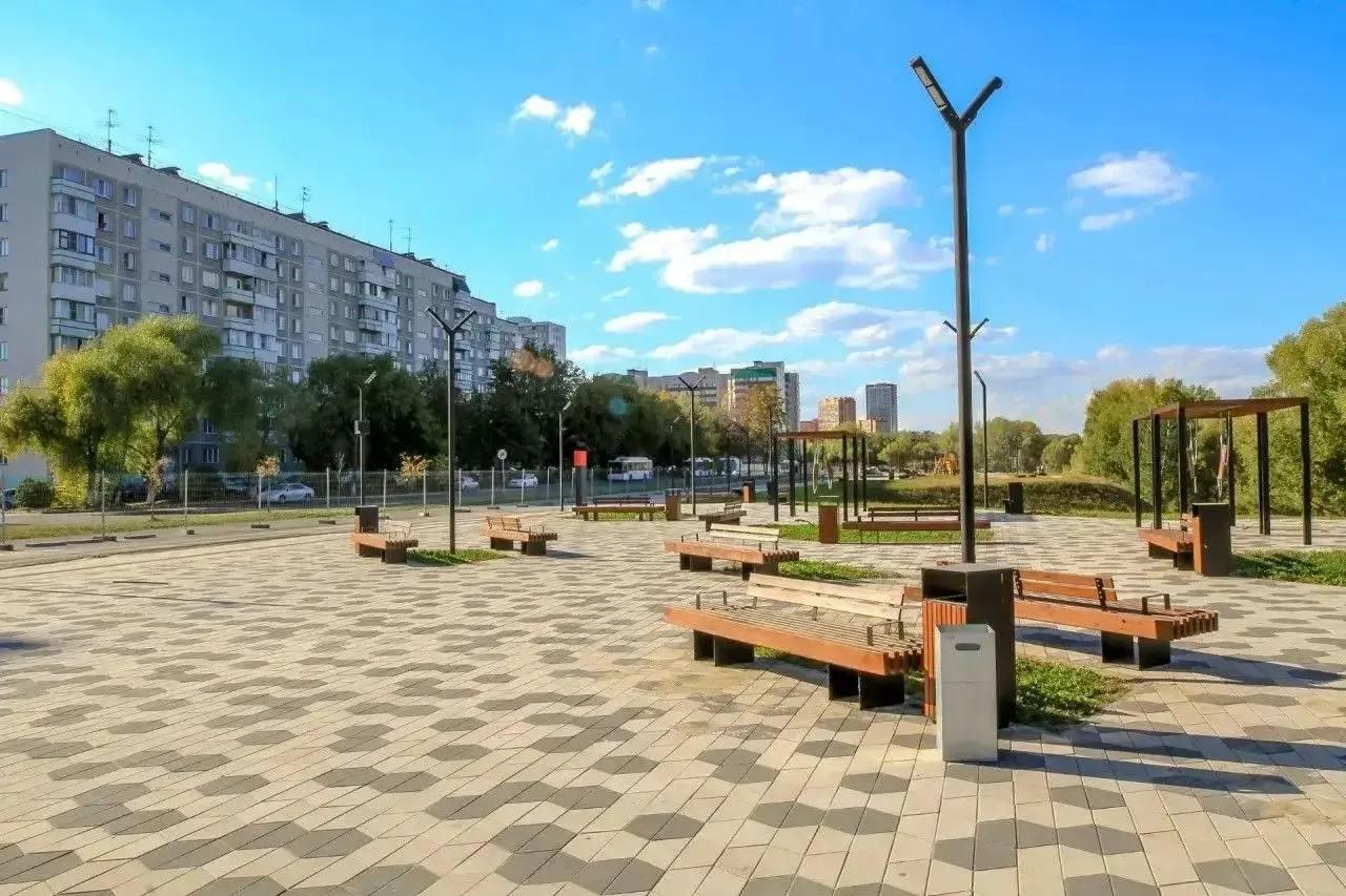 В Новосибирске на месте пустыря обустроили парк и набережную. Как рассказал...