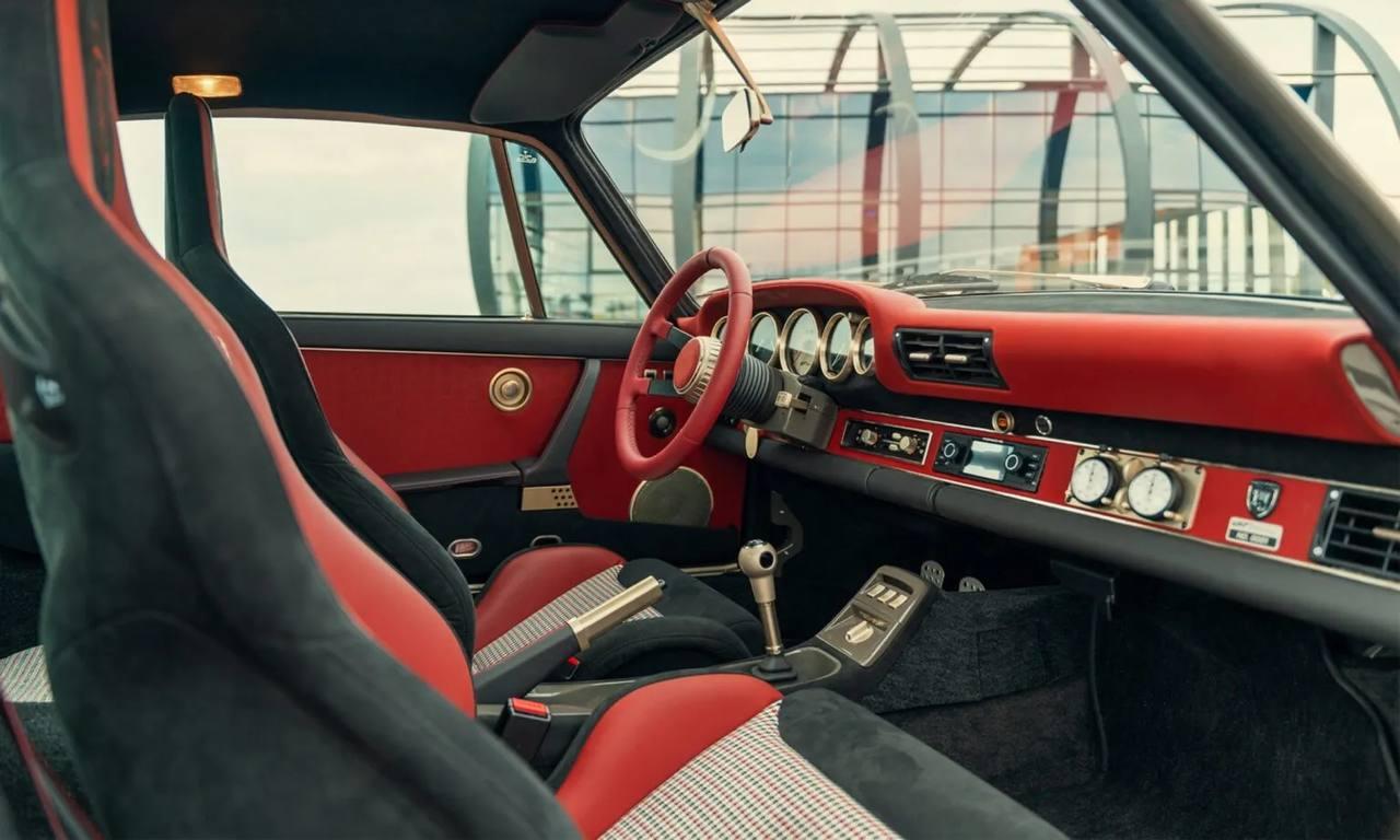 TechArt наконец взялся за классику — ателье превратило Porsche 911 поколения 964 в 375-сильный рестомод с явным прицелом на Singer.