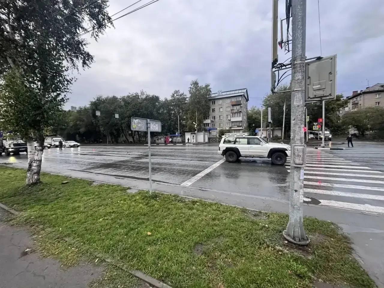 В Новосибирске насмерть сбили пешехода Все случилось около шести утра на ул....