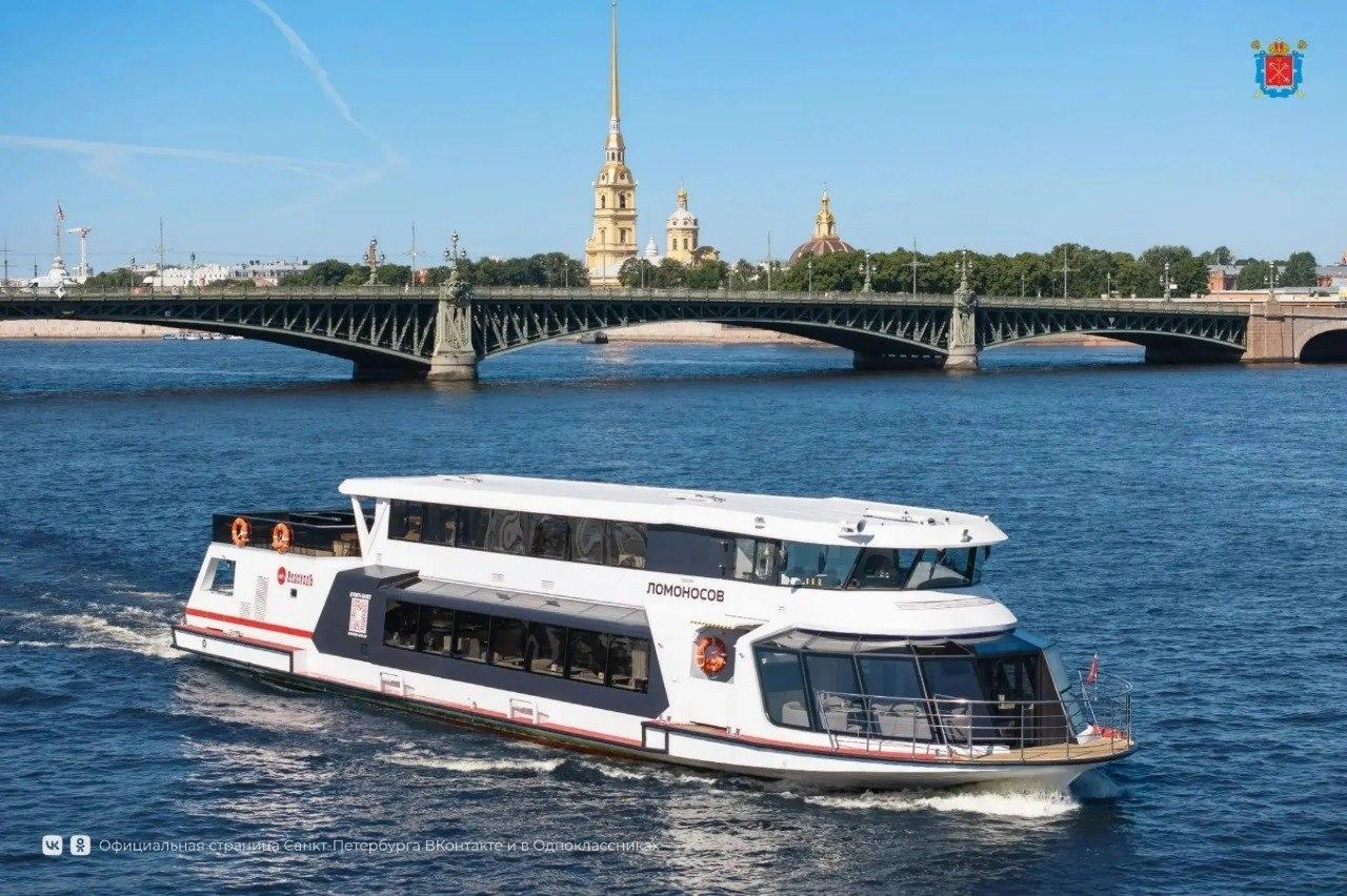 С причала «Петропавловская крепость» запустили электросудно «Ломоносов»...