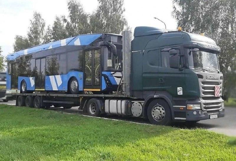 Первые белорусские троллейбусы новой модели прибыли в Петербург