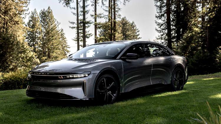 Lucid Air стал самым энергоэффективным электрокаром в...