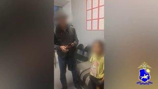 Сотрудники полиции вернули семилетней девочке потерянный телефон