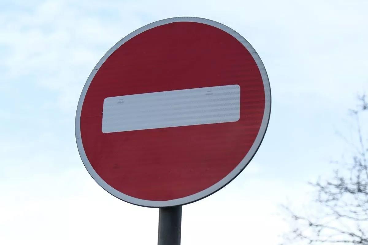 В Новокузнецком округе почти сутки полностью перекроют железнодорожный переезд