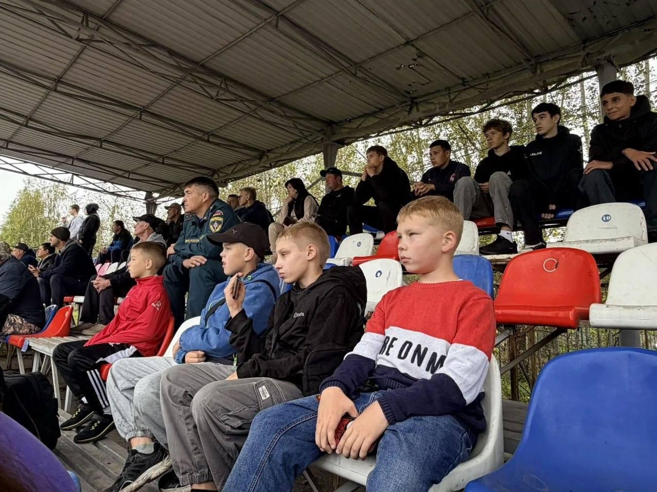 В Ачинске состоялся матч в рамках чемпионата Красноярского края по футболу....