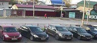 В Омске автомобиль сбил двухлетнего мальчика на глазах у матери