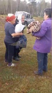 Пенсионерка 4 дня блуждала по тайге и выжила, питаясь клюквой.