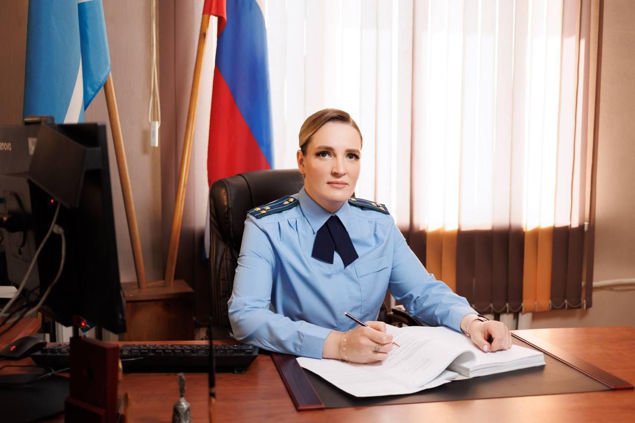 По требованию прокуратуры восстановлены трудовые права педагога