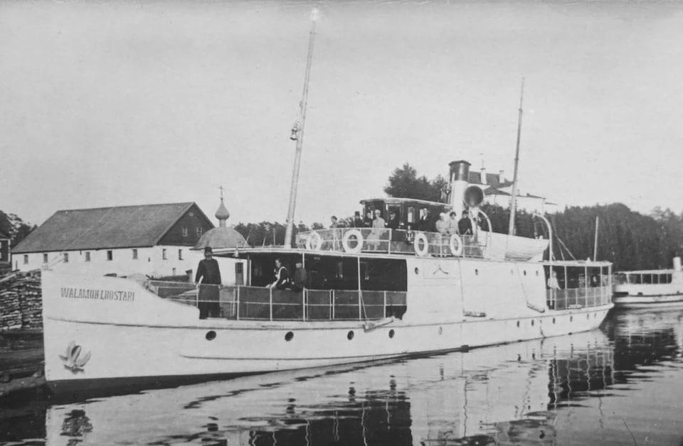 Шкатулку с сокровищами нашли в каюте затонувшего 86 лет назад финского судна на дне Ладоги — эти драгоценности могли принадлежать капитану-монаху