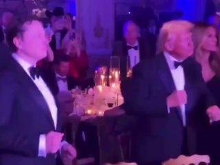 Илон Маск во время ужина с Трампом и Си сделал «сикс-севен».
