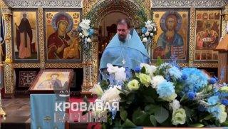 Сидит, ищет порносайты на компьютере. А ему уже 72 В современном мире грех...