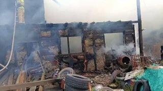 Тело мужчины найдено на пепелище сгоревшего дома в Красноярске Жилой дом...