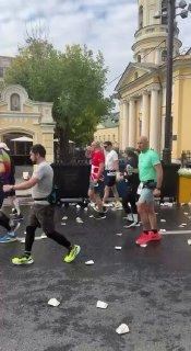 Жители центра города жалуются на горы мусора, которые остаются после...