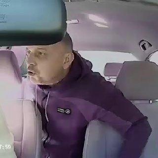 В Польше мужчина избил украинского таксиста из-за украинской музыки в машине....
