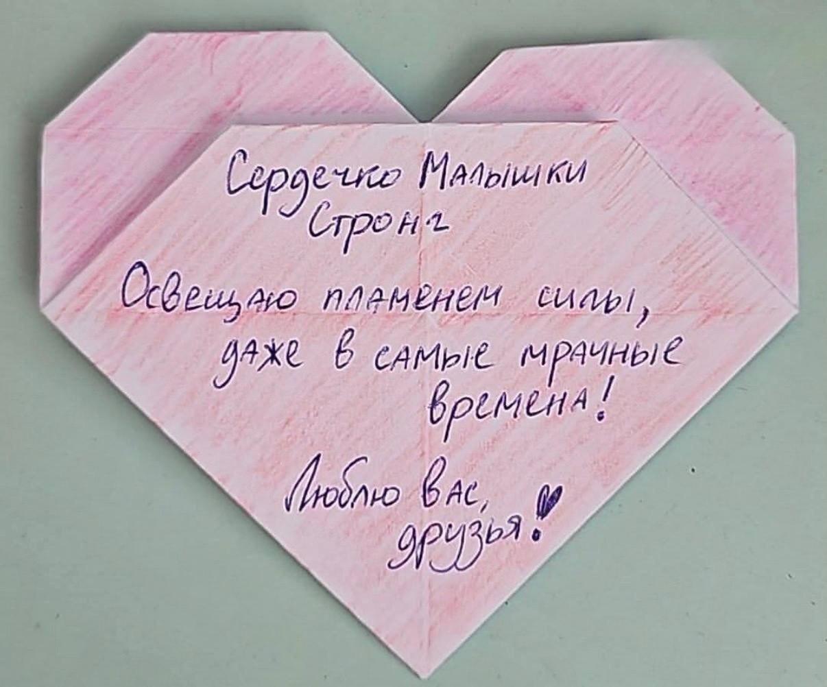Россиянке грозит до 15 лет за паблик с грустными мемами.