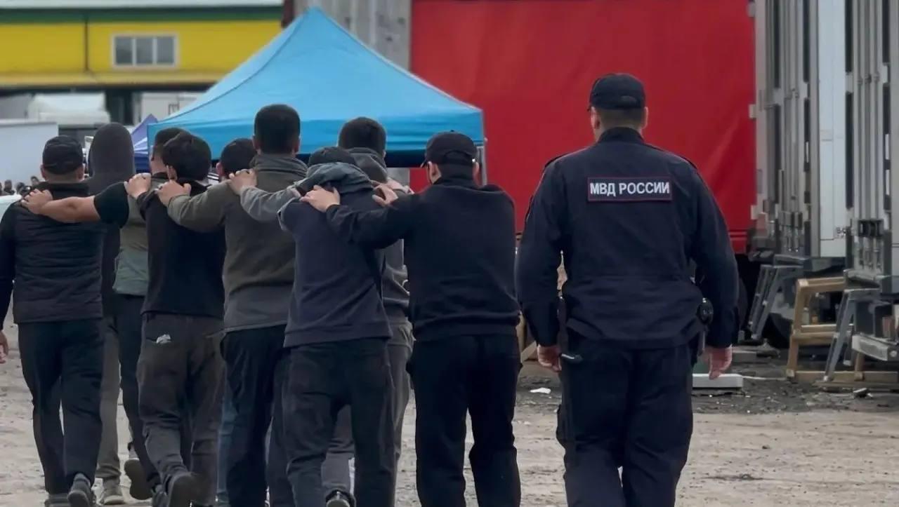 В Красноярском крае по итогам проверок выявлены и подлежат выдворению 28 нелегальных мигрантов
