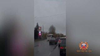 В Канске водителя маршрутки № 8 оштрафовали за выезд на встречную полосу В...