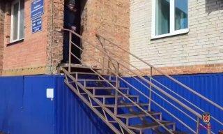 «Не будет денег — не будет и мультиков»: экс-лесничий из Абана попал на скамью подсудимых за взятку