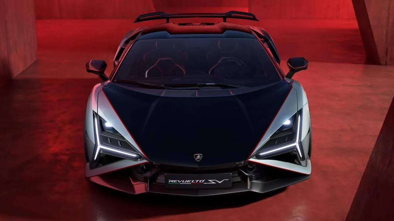 Lamborghini Revuelto оказался недостаточно вызывающим — Venuum показала новый обвес Voltoro V1 для 1000-сильного суперкара.