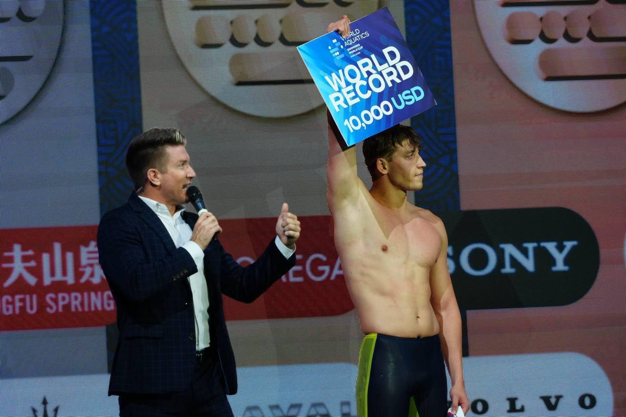 Петербургский пловец повторил мировой рекорд на стометровке