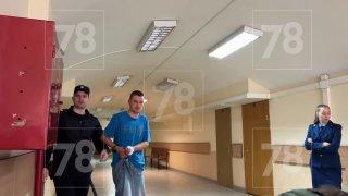 Зарезавший в Санкт-Петербурге приёмную мать нанёс ей и брату почти 100 ударов ножом