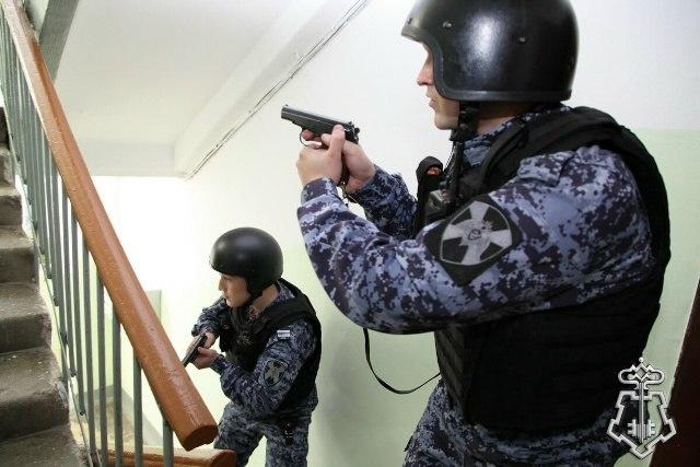 В Новосибирске задержан мужчина, ранивший женщину ножом